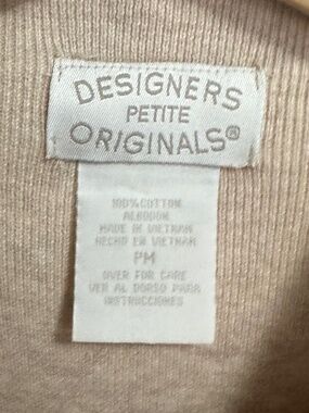 Designer’s Originals Petite Beige Sleeveless Knit Top PM | Minimal Chic